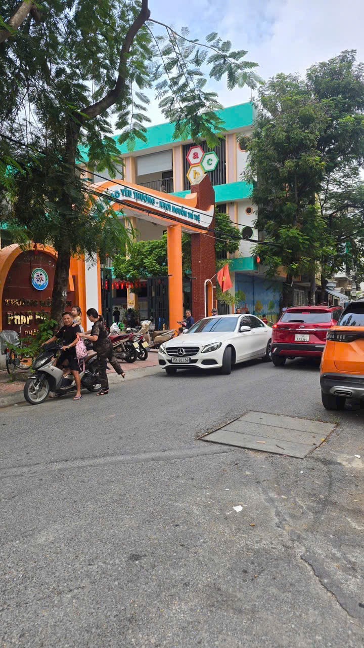 Ảnh Hạ Lý — Vũ Nhà Phố