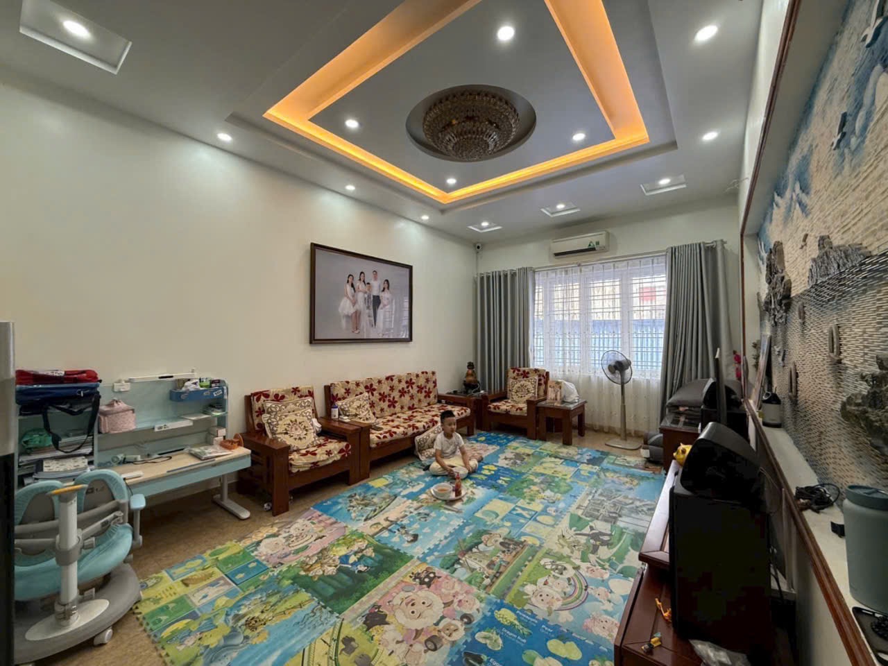 Ảnh Mạc Đĩnh Phúc — Vũ Nhà Phố
