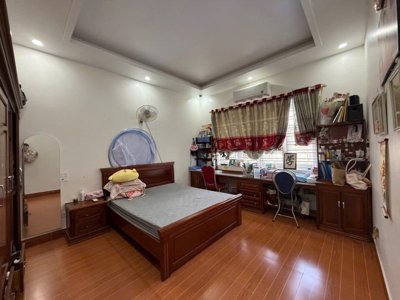 Ảnh Mạc Đĩnh Phúc — Vũ Nhà Phố