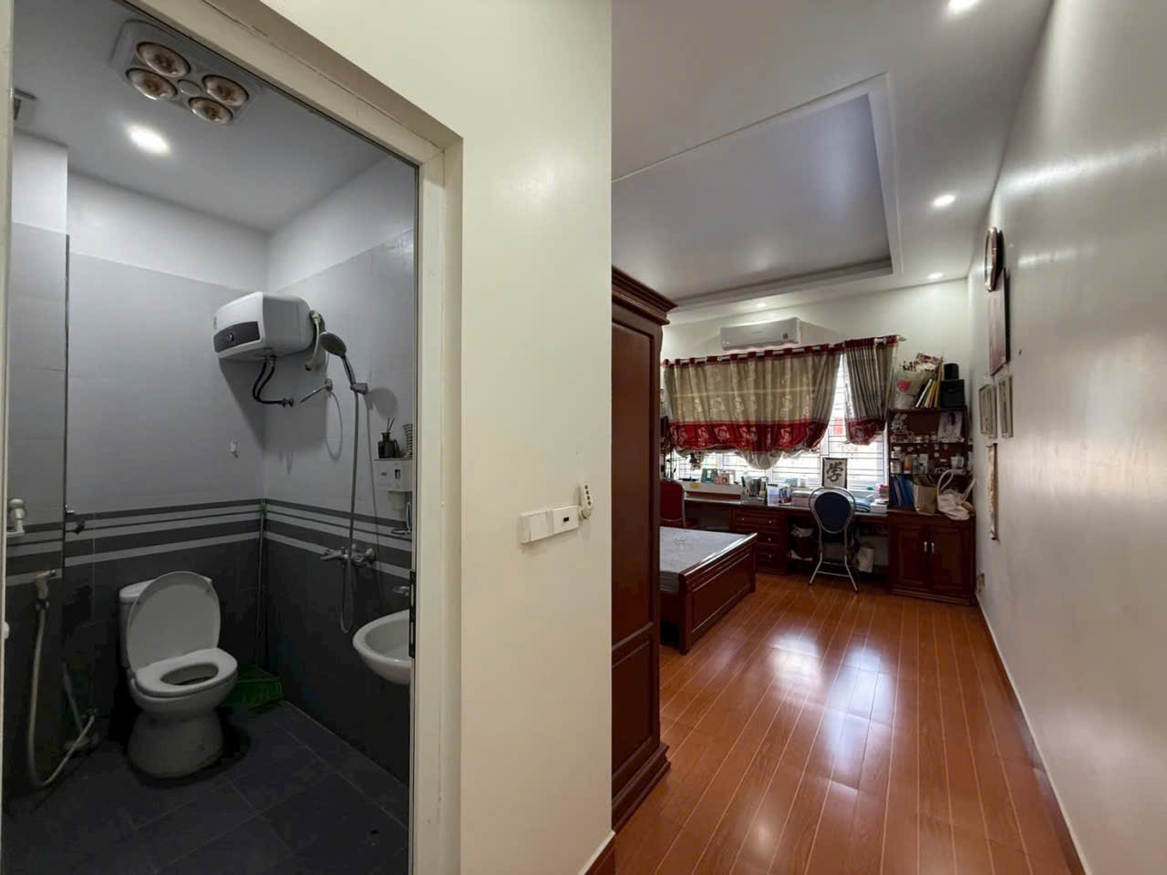 Ảnh Mạc Đĩnh Phúc — Vũ Nhà Phố