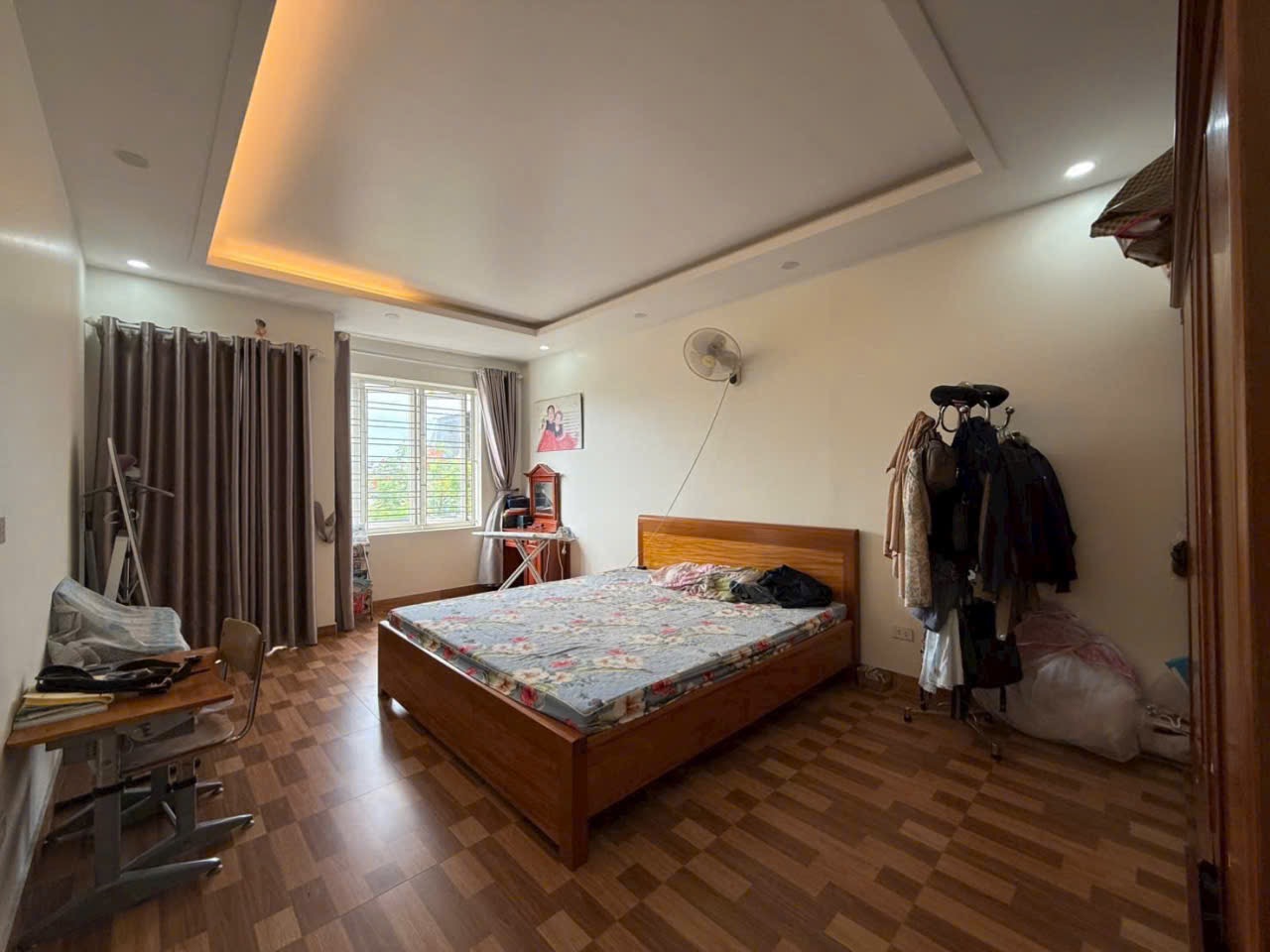 Ảnh Mạc Đĩnh Phúc — Vũ Nhà Phố