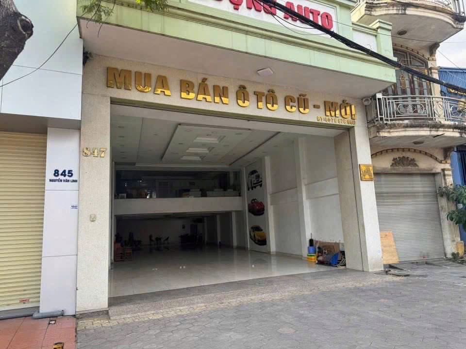 Ảnh Nguyễn Văn Linh — Vũ Nhà Phố