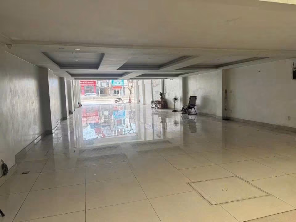 Ảnh Nguyễn Văn Linh — Vũ Nhà Phố